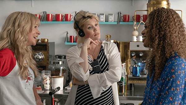 艾莫芮德芬諾（Emerald Fennell）——《花漾女子》導演