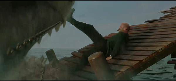 巨齒鯊2：海溝深淵Meg 2 The Trench電影 (3).jpg